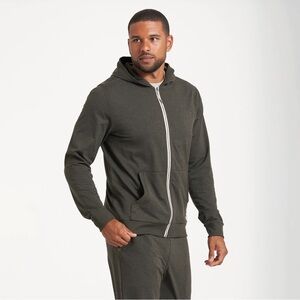 Vuori men’s full zip seaside hoodie size medium
